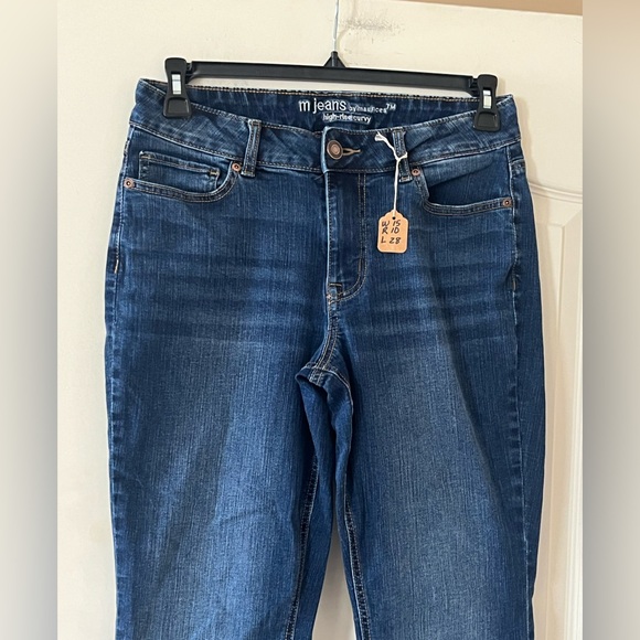 Maurices Darker Wash Distressed Curvy High Rise Jeans Straight Leg Size 10 - Picture 9 of 13